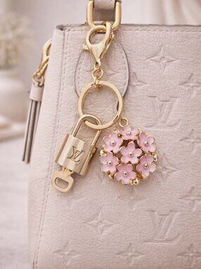 Louis Vuitton Authentic Gold Padlock 🔑 Key +Stylish Unbranded Flower Bag Charm